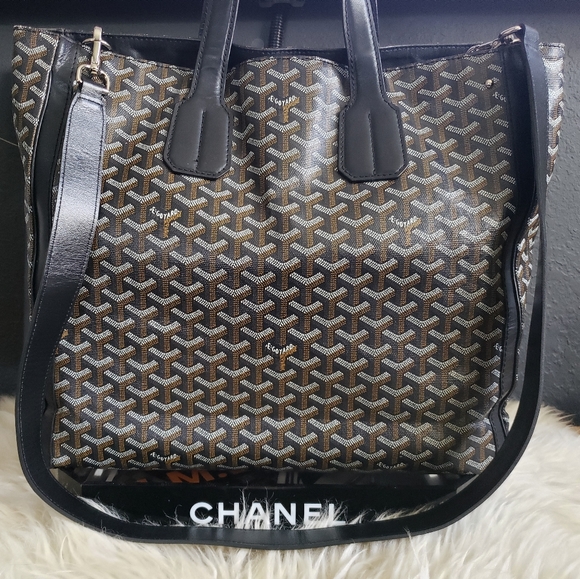 ❗ SOLD ❗ Stunning Goyard Voltaire Black & Brown Chevron Tote Bag - Picture 2 of 16